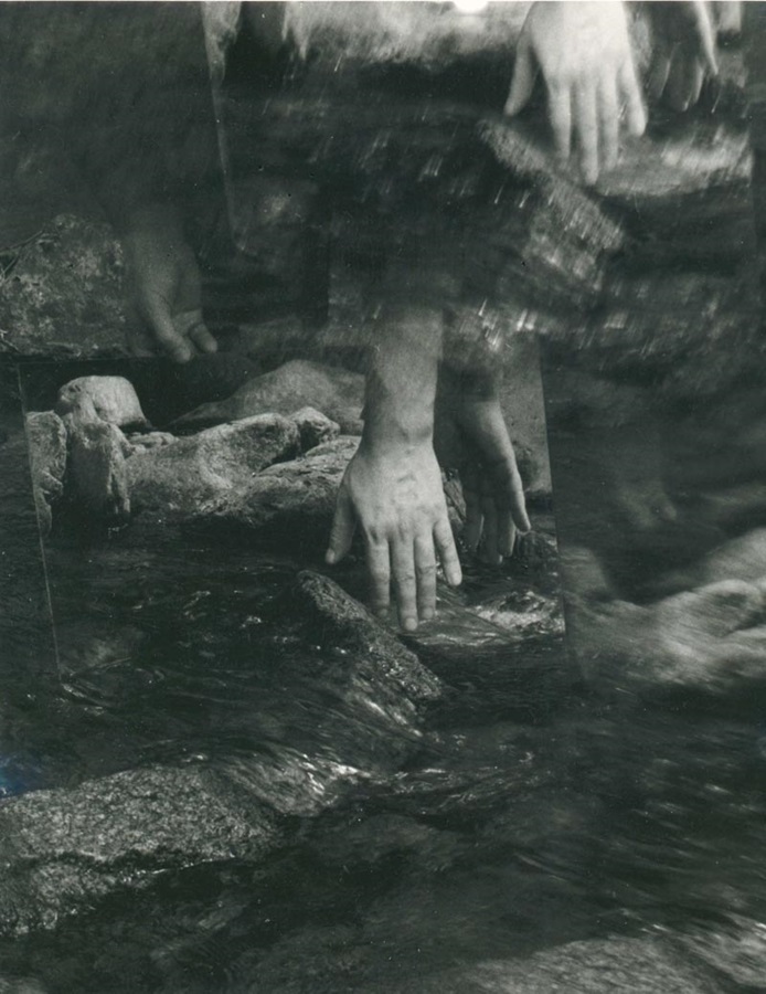 Magické ruce, 1987, černobílá fotografie, 60 x 50 cm