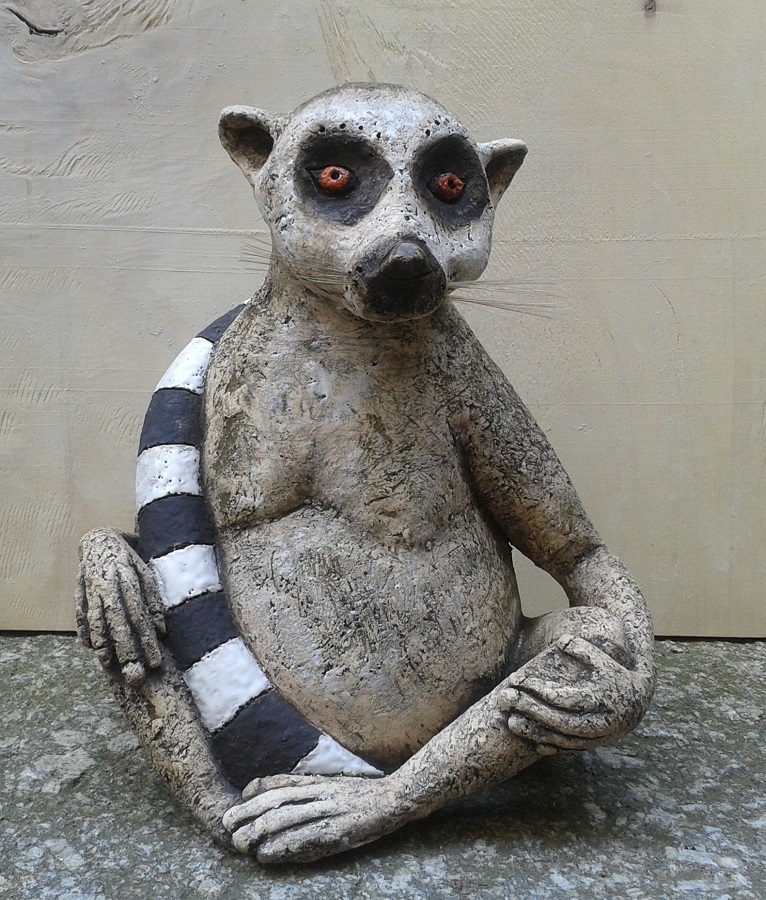 Mona Lipi, Lemur