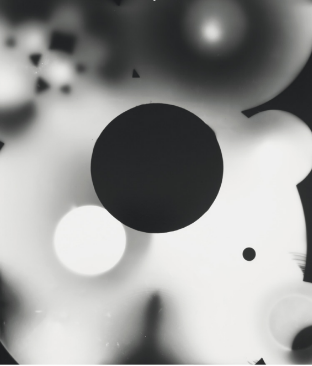 Rudo Prekop, z cyklu Kosmos, 2020, černobílý fotogram